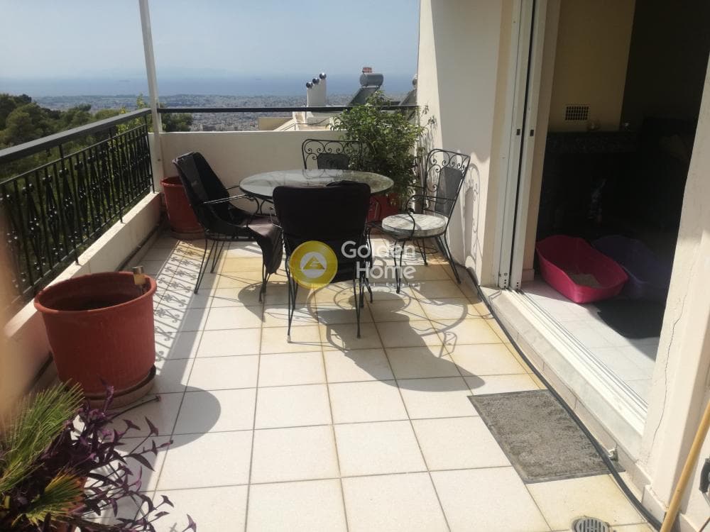 Apartment in Kareas, Vironas — Photo 9 of 32