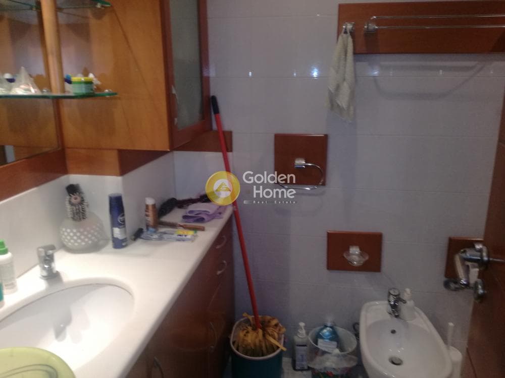 Apartment in Kareas, Vironas — Photo 17 of 32