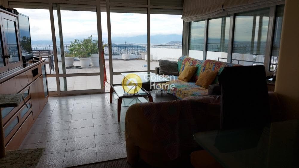 Apartment in Kareas, Vironas — Photo 6 of 32