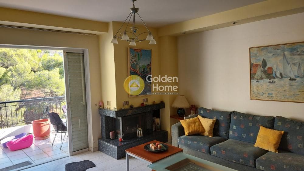 Apartment in Kareas, Vironas — Photo 28 of 32