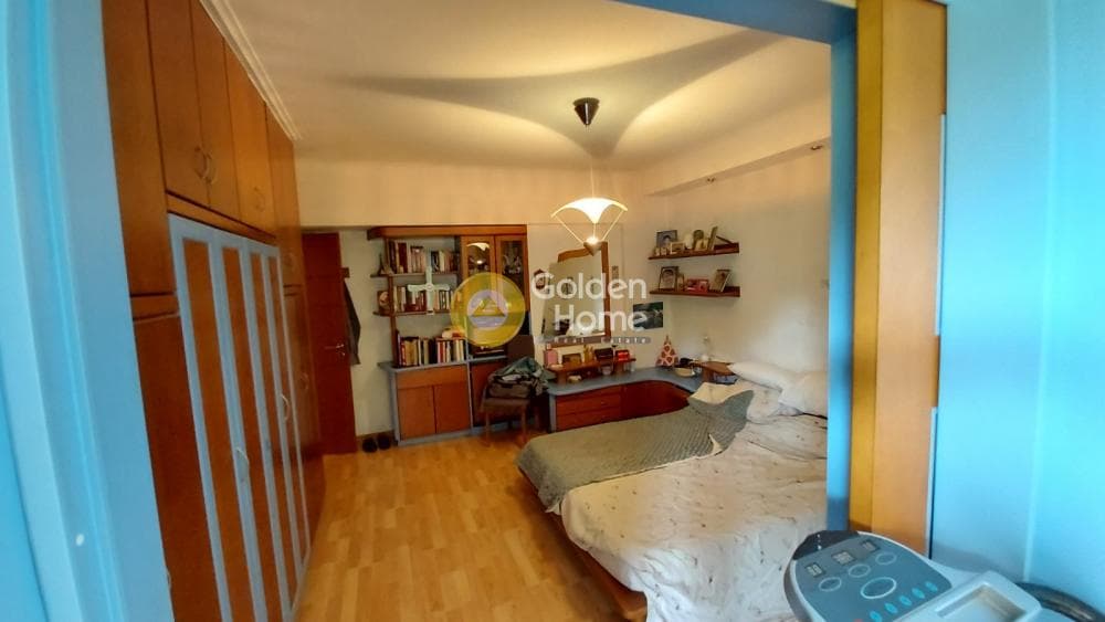 Apartment in Kareas, Vironas — Photo 11 of 32