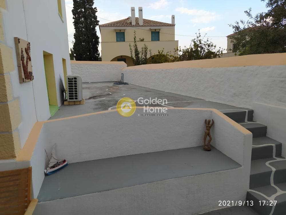 House in Kouzounos, Spetses — Photo 6 of 21