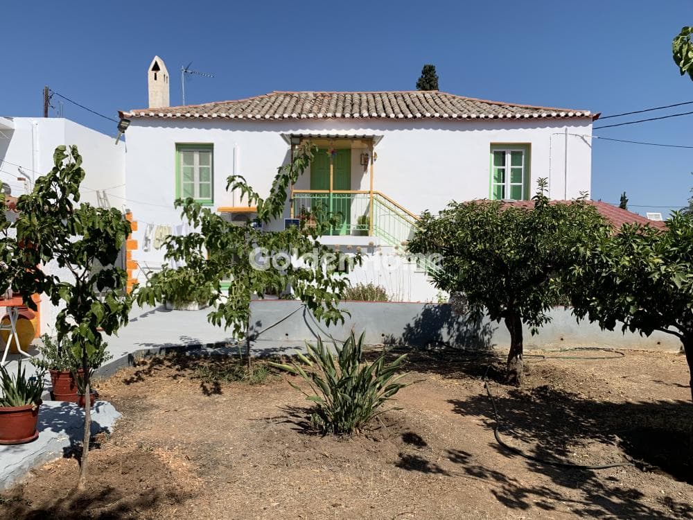 House in Kouzounos, Spetses — Photo 10 of 21