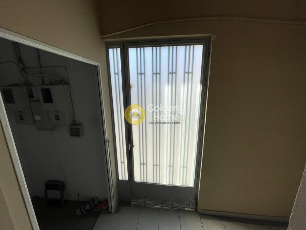 Retail Store in Center, Tavros — Photo 7 of 21