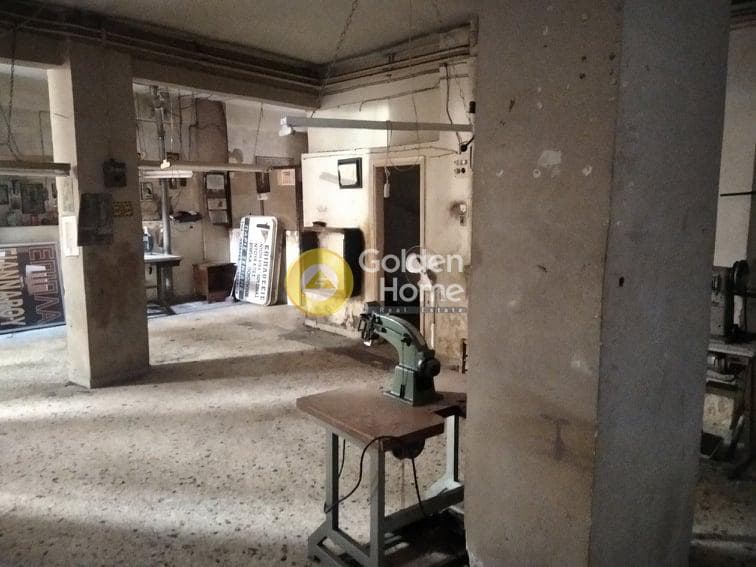 Αποθήκη στην Πλατεία Μέμου, Κορυδαλλός — Φωτογραφία 2 από 6