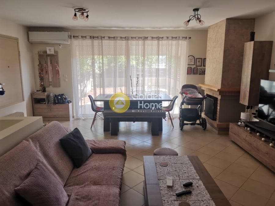 Apartment in Κέντρο, Kalivia Thorikou — Photo 1 of 21