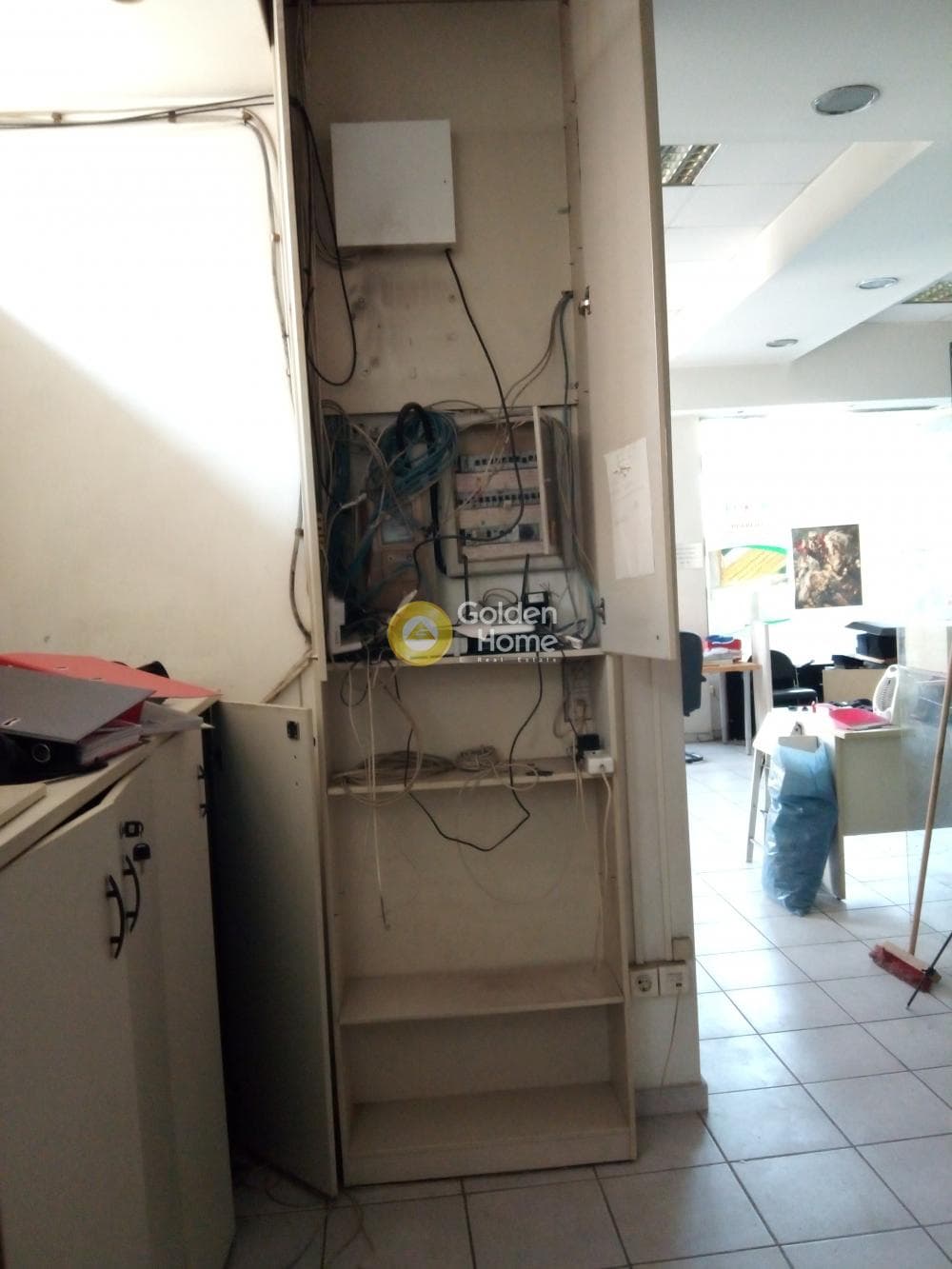 Retail Store in TEI Athinon, Aigaleo — Photo 8 of 17