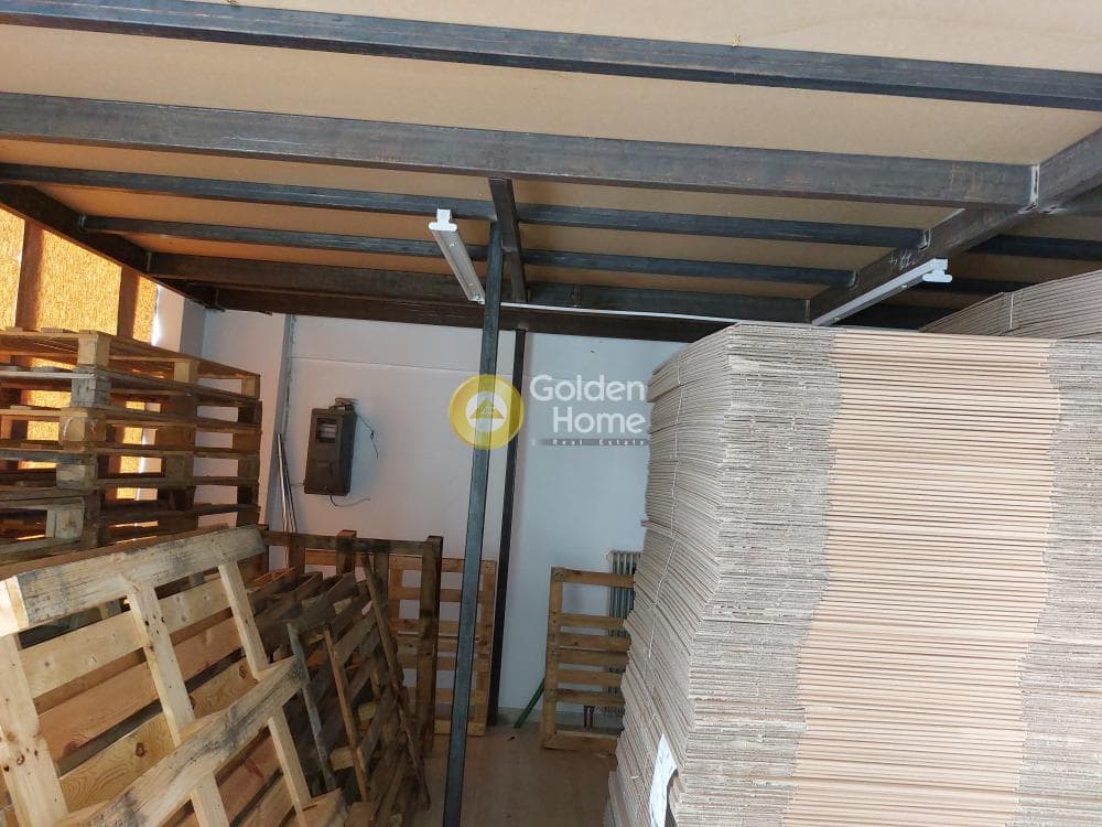 Retail Store in Center, Nea Ionia — Photo 17 of 27