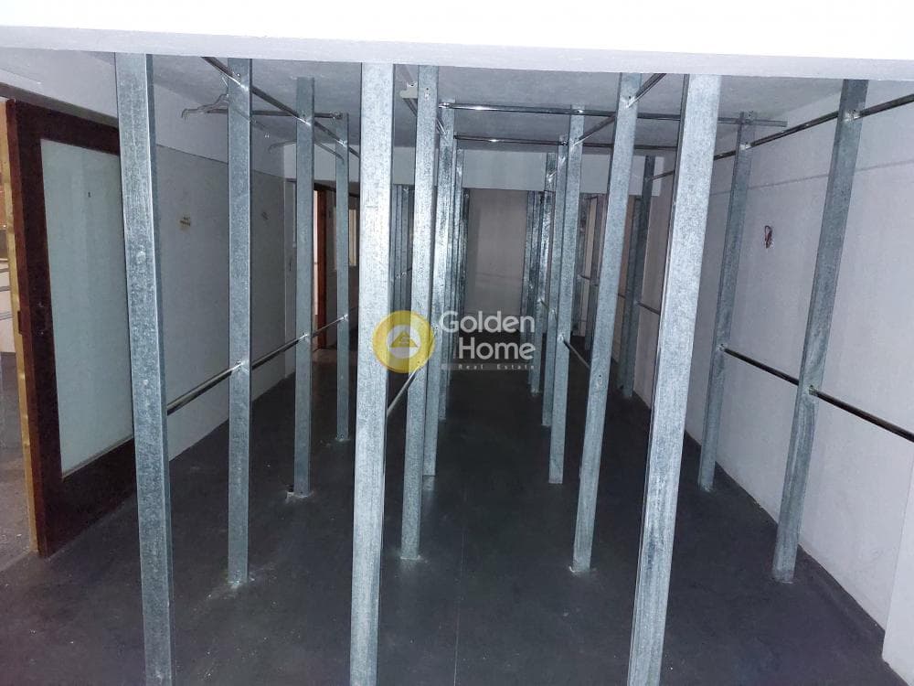 Retail Store in Center, Nea Ionia — Photo 10 of 27