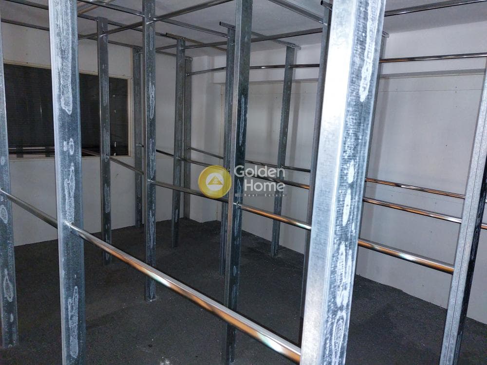 Retail Store in Center, Nea Ionia — Photo 11 of 27