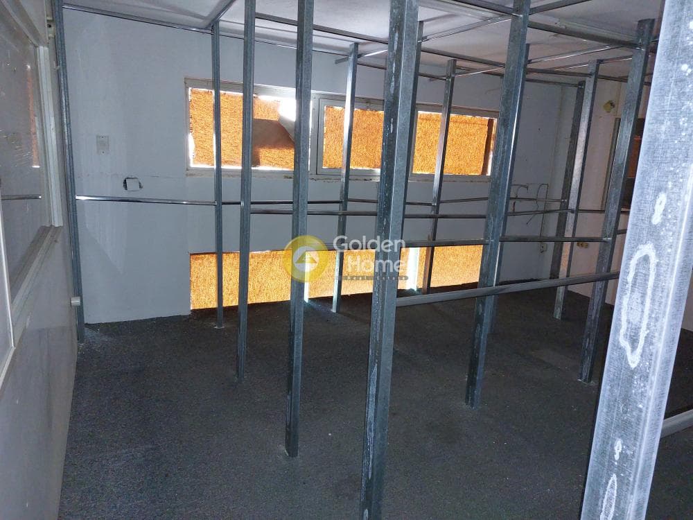 Retail Store in Center, Nea Ionia — Photo 7 of 27