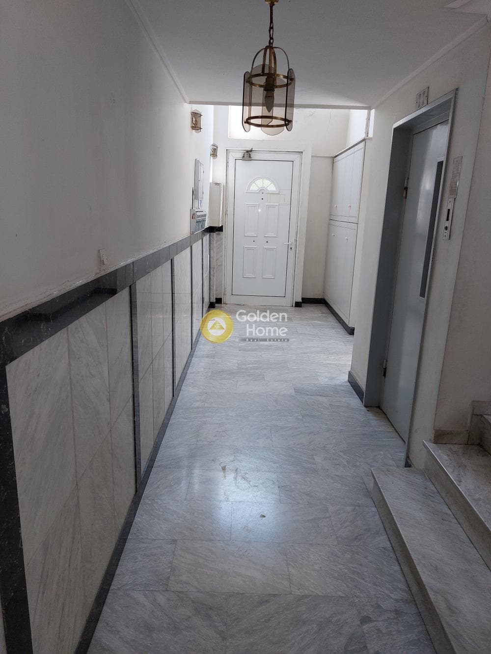 Retail Store in Center, Nea Ionia — Photo 19 of 27