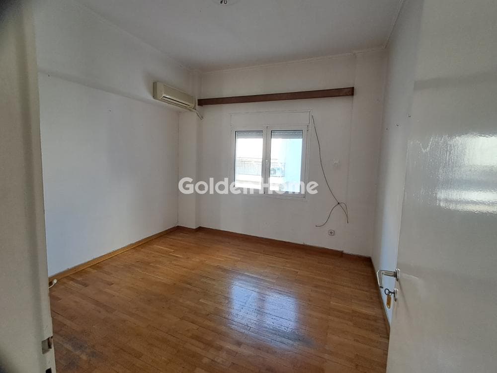 Apartment in Agios Panteleimonas, Attiki — Photo 2 of 13