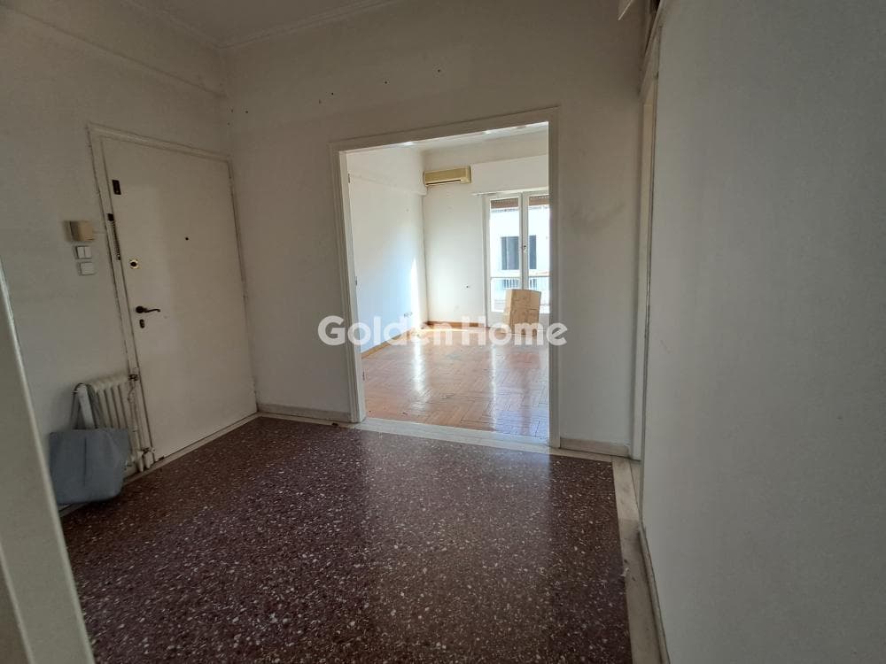 Apartment in Agios Panteleimonas, Attiki — Photo 10 of 13