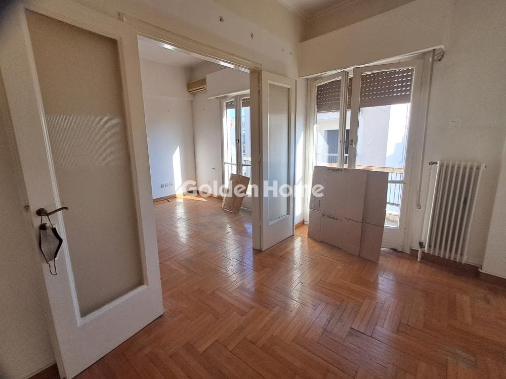 Apartment in Agios Panteleimonas, Attiki — Photo 1 of 13