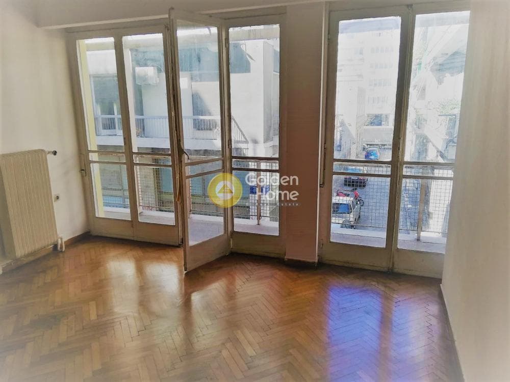 Apartment in Mouseio, Exarchia - Neapoli — Photo 1 of 6