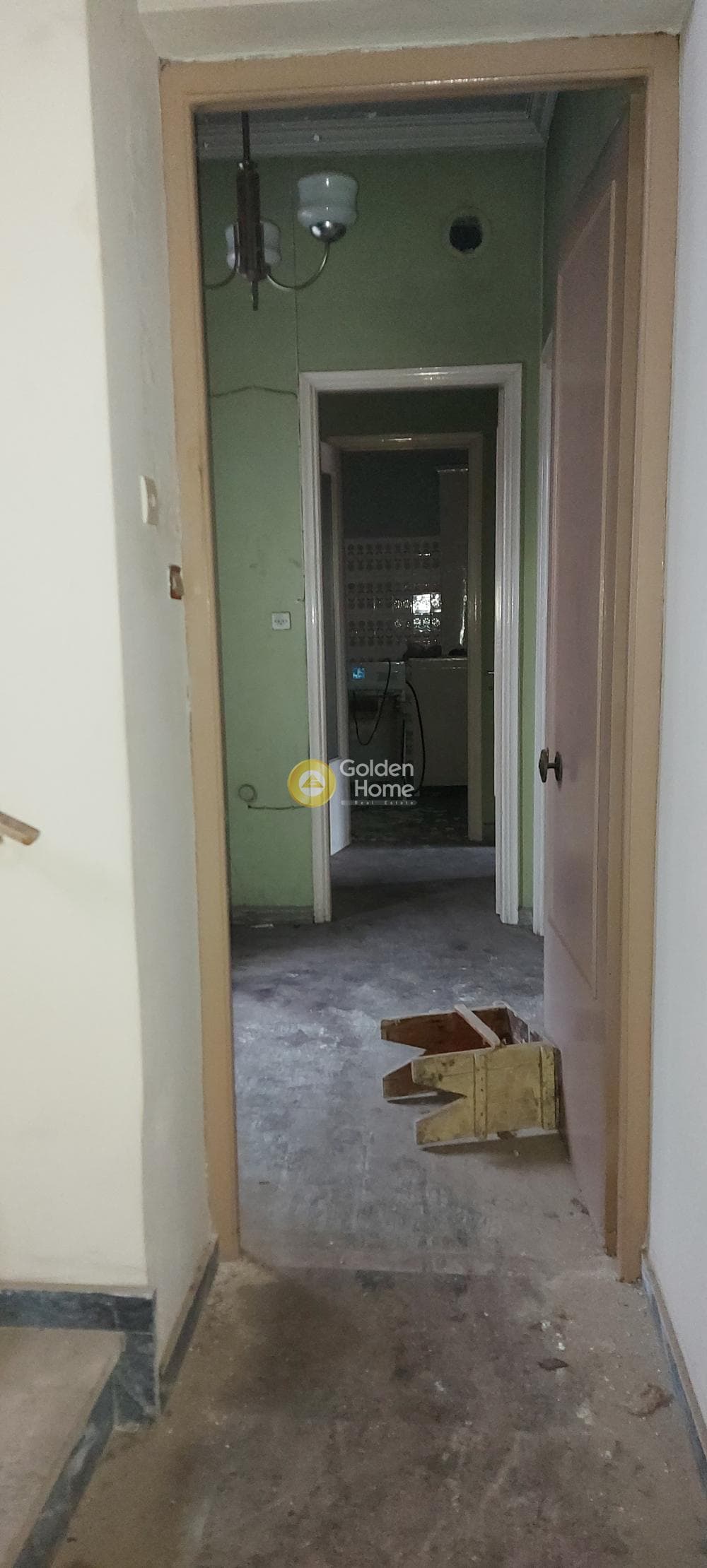 House in Agia Sofia, Piraeus — Photo 1 of 42