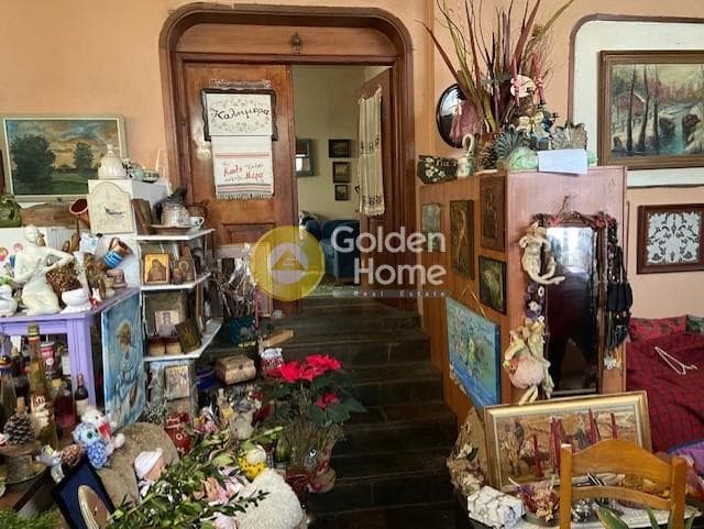 Apartment in Center, Moschato — Photo 1 of 13
