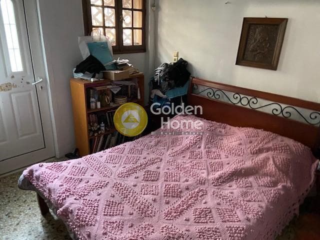 Apartment in Center, Moschato — Photo 10 of 13