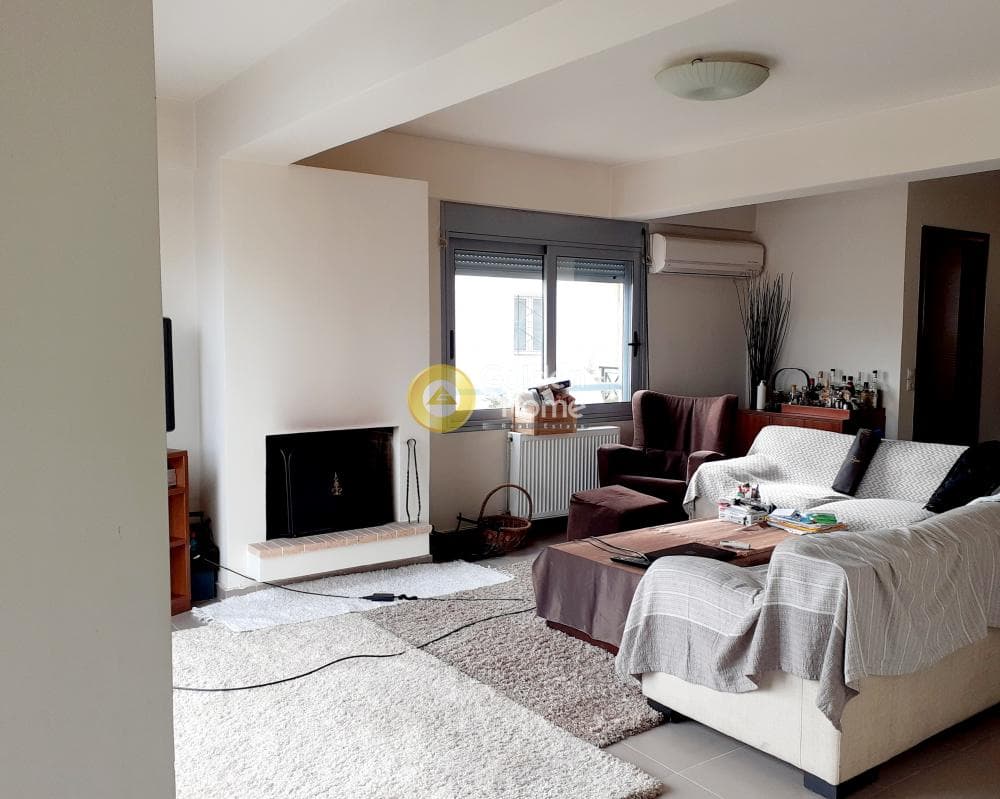 Apartment in Agios Georgios, Neo Psichiko — Photo 1 of 21