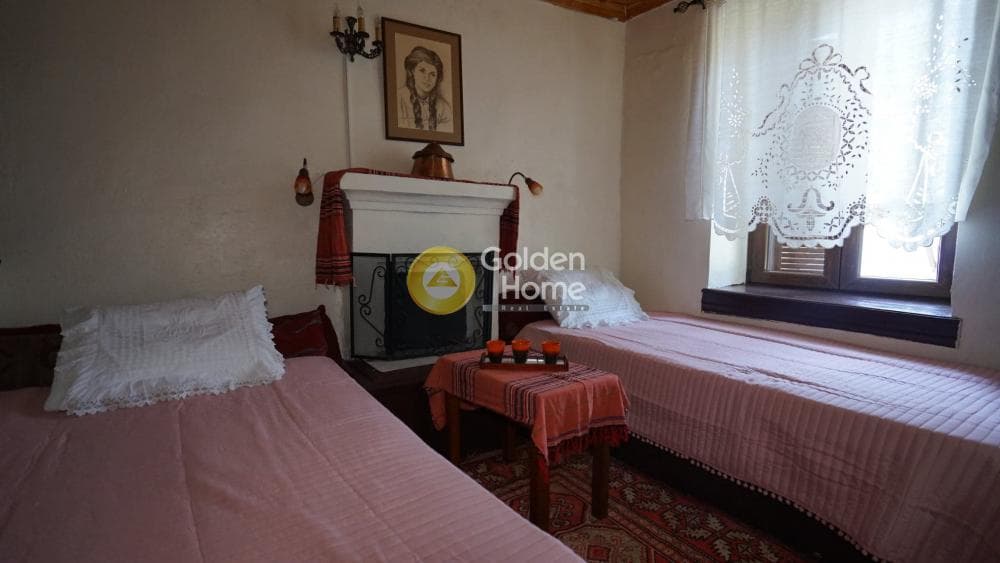House in Center, Makrinitsa — Photo 6 of 24