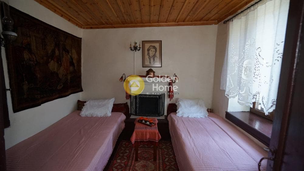 House in Center, Makrinitsa — Photo 8 of 24