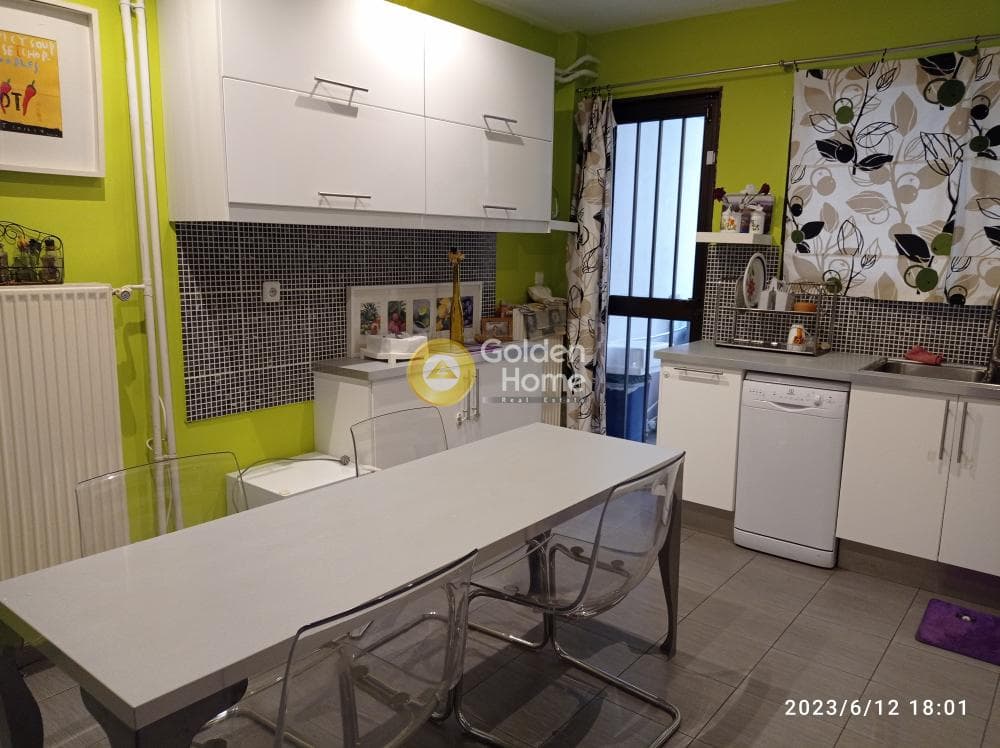 Apartment in Center, Petroupoli — Photo 9 of 16
