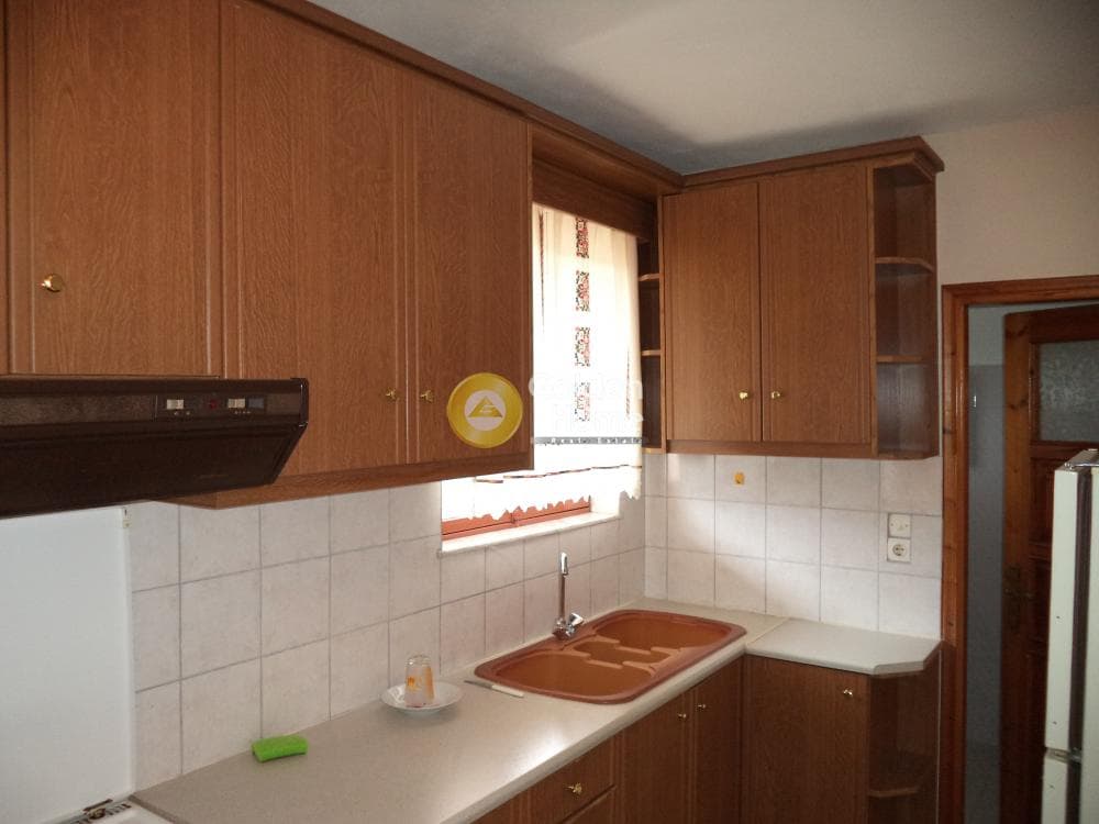 Apartment in Center, Akrata — Photo 2 of 4