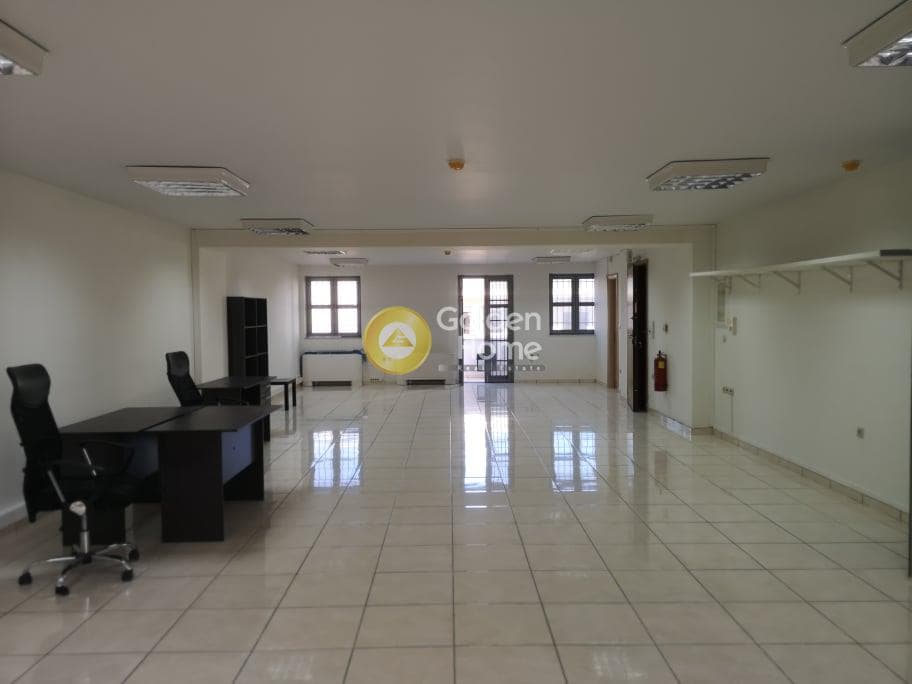 Office in Strofili, Historic Center — Photo 1 of 6