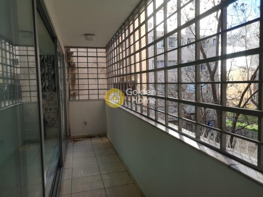 Office in Strofili, Historic Center — Photo 2 of 6