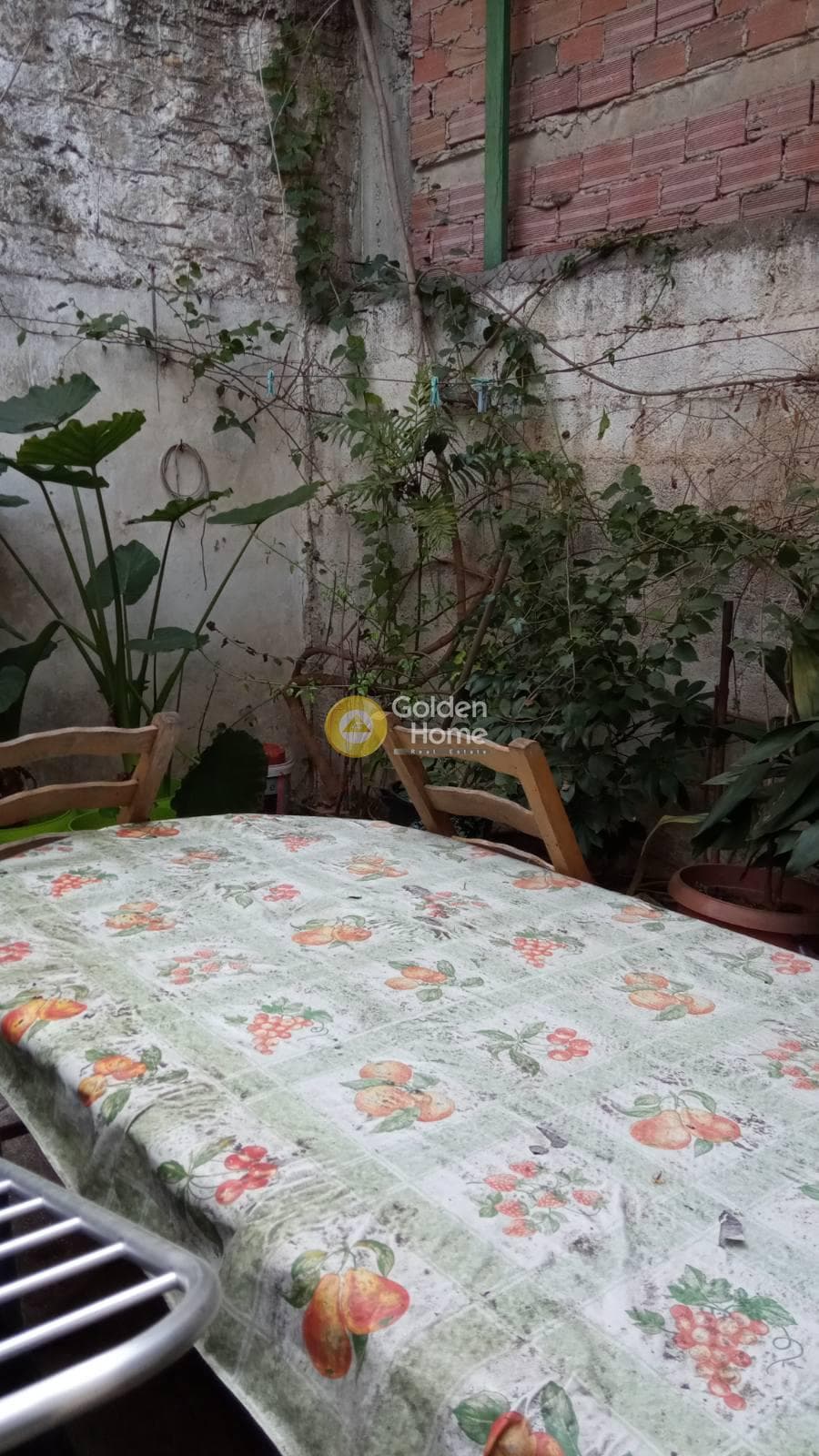 Retail Store in Center, Peristeri — Photo 5 of 10