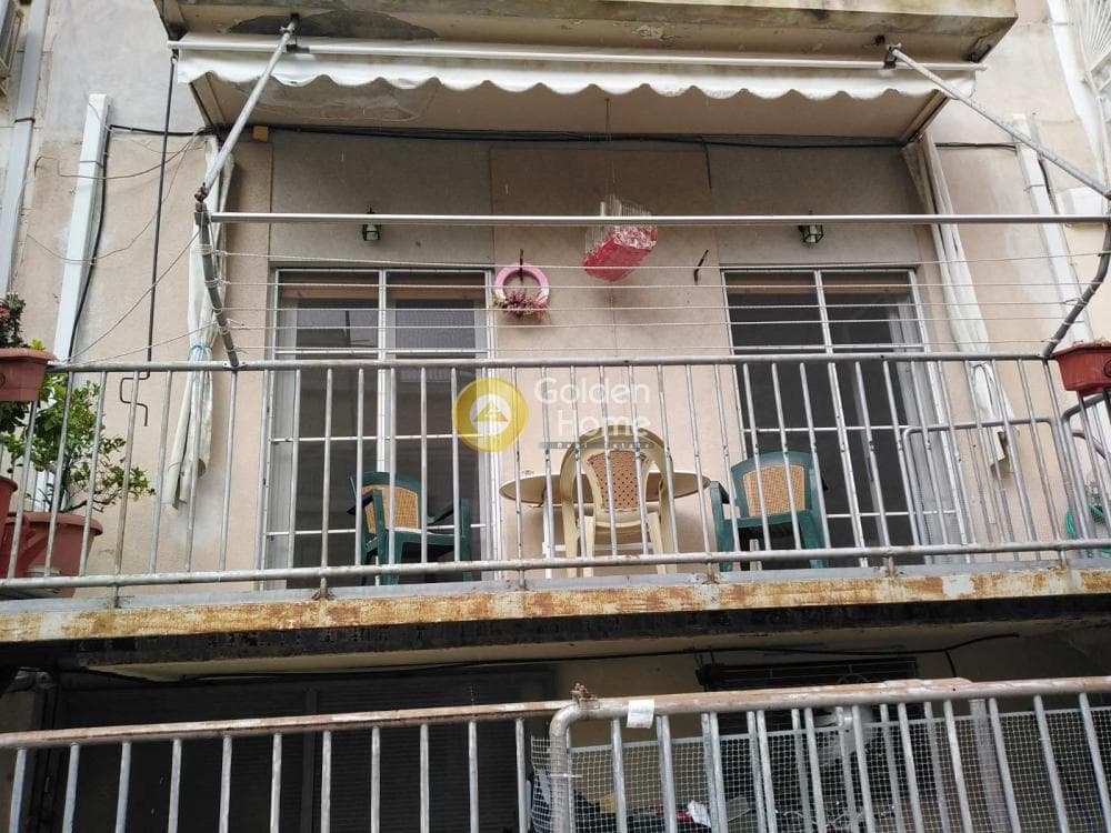 House in Amfiali, Keratsini — Photo 3 of 4