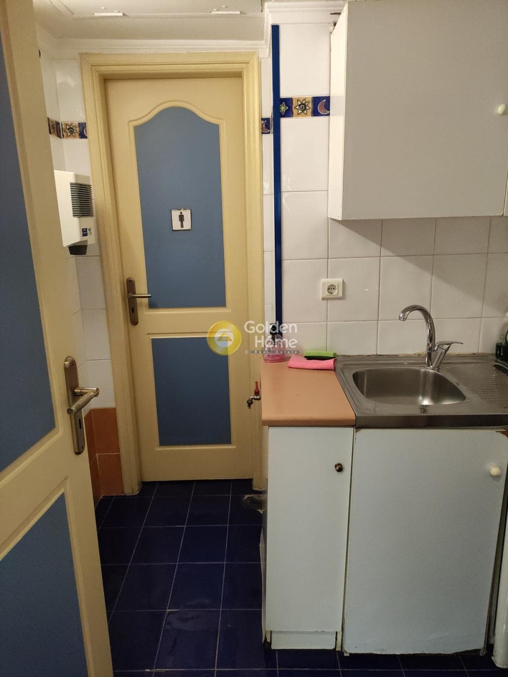 Office in Platia Karitsi, Kentro — Photo 24 of 25