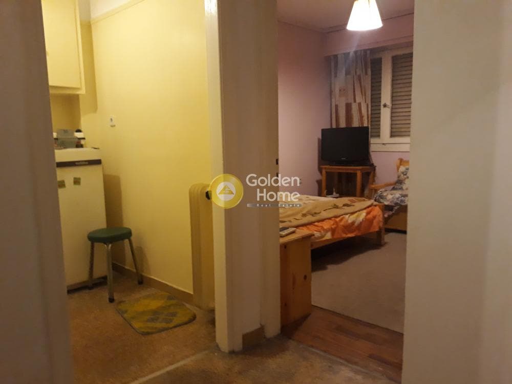 Apartment in Osios Loukas, Patisia — Photo 1 of 17