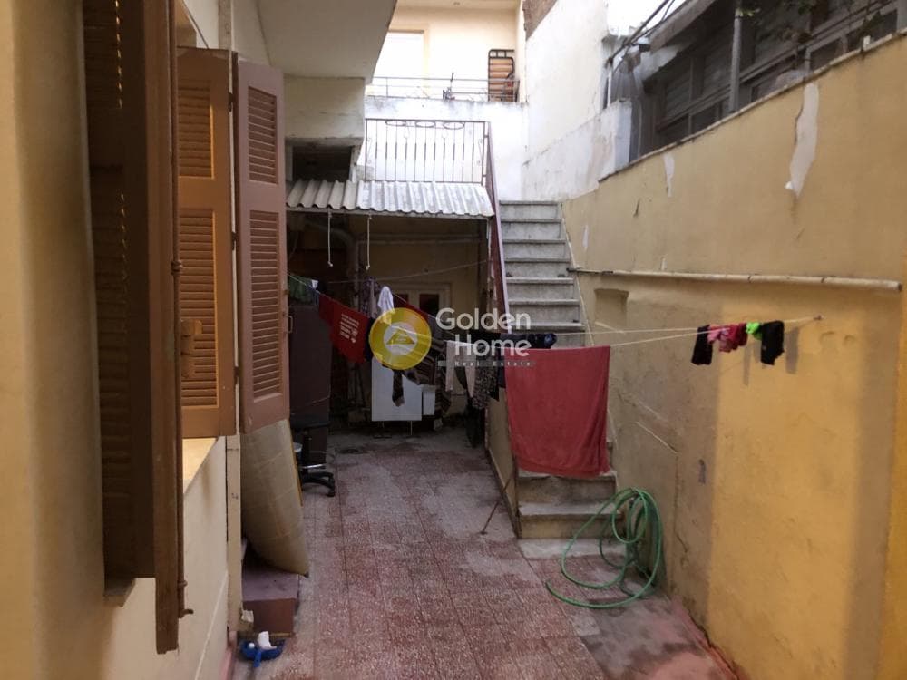 Οικόπεδο στην Αγία Σοφία, Πειραιάς