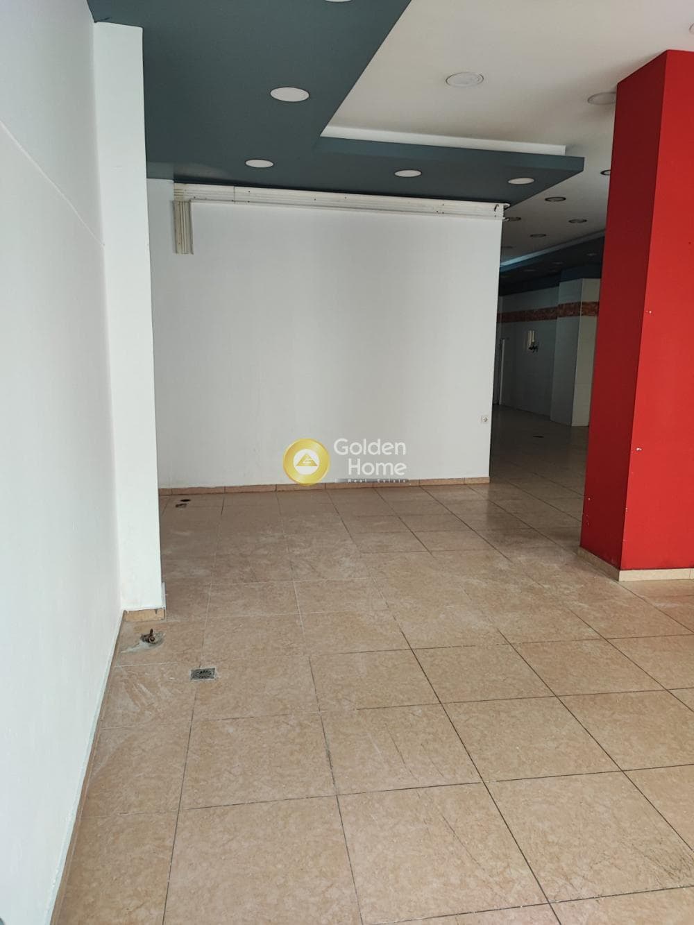 Retail Store in Eleftherias square, Koridallos — Photo 2 of 7