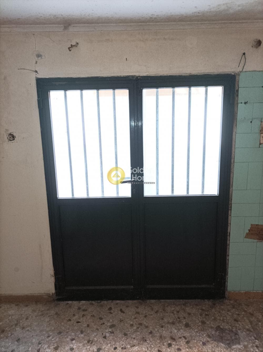 Retail Store in Politeknon, Ilion — Photo 14 of 20