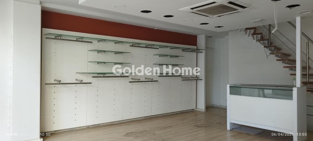 Retail Store in Diilistiria, Piraeus — Photo 1 of 13