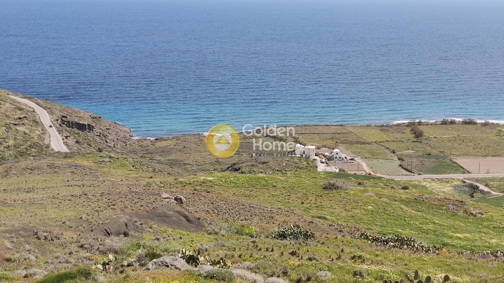 Parcel in Oia, Santorini — Photo 2 of 2