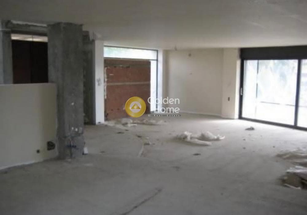 House in Center, Panorama — Photo 22 of 23