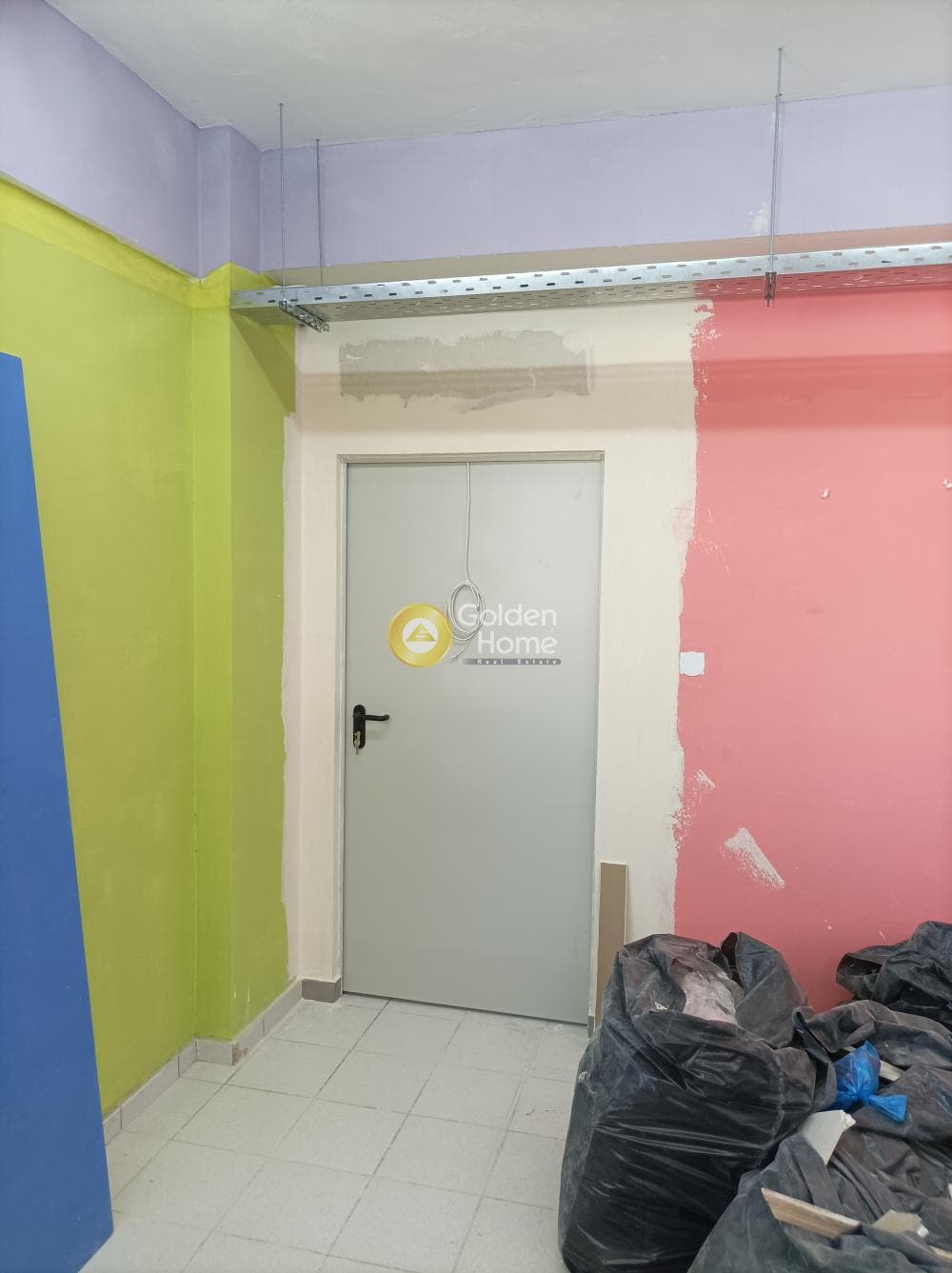 Office in Agios Fanourios, Agioi Anargiroi — Photo 4 of 17