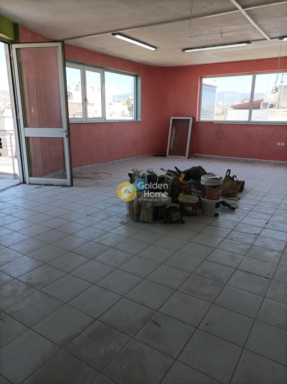 Office in Agios Fanourios, Agioi Anargiroi — Photo 1 of 17