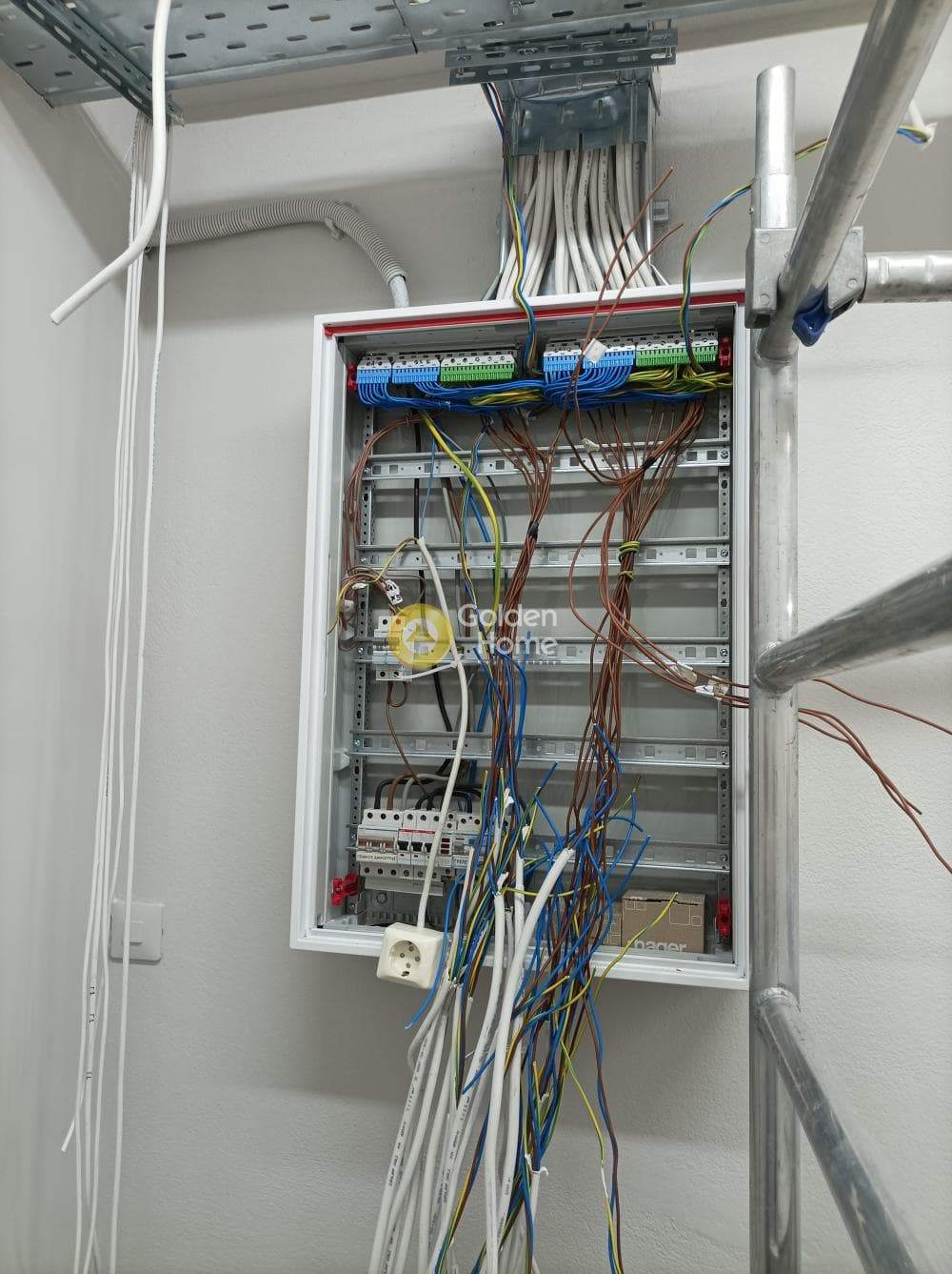 Office in Agios Fanourios, Agioi Anargiroi — Photo 17 of 17