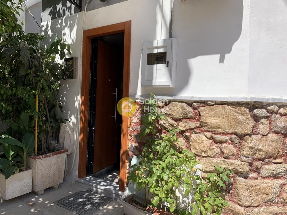 House in Center, Tavros — Photo 1 of 17