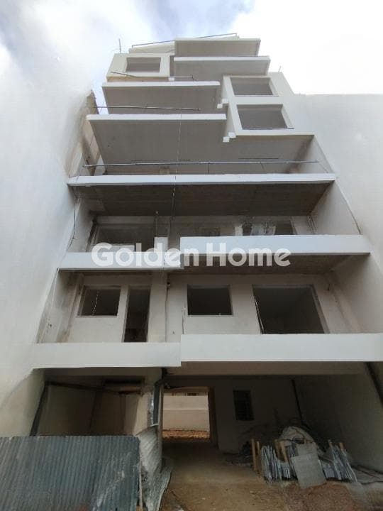 Apartment in Aspra Chomata, Nikaia — Photo 3 of 27