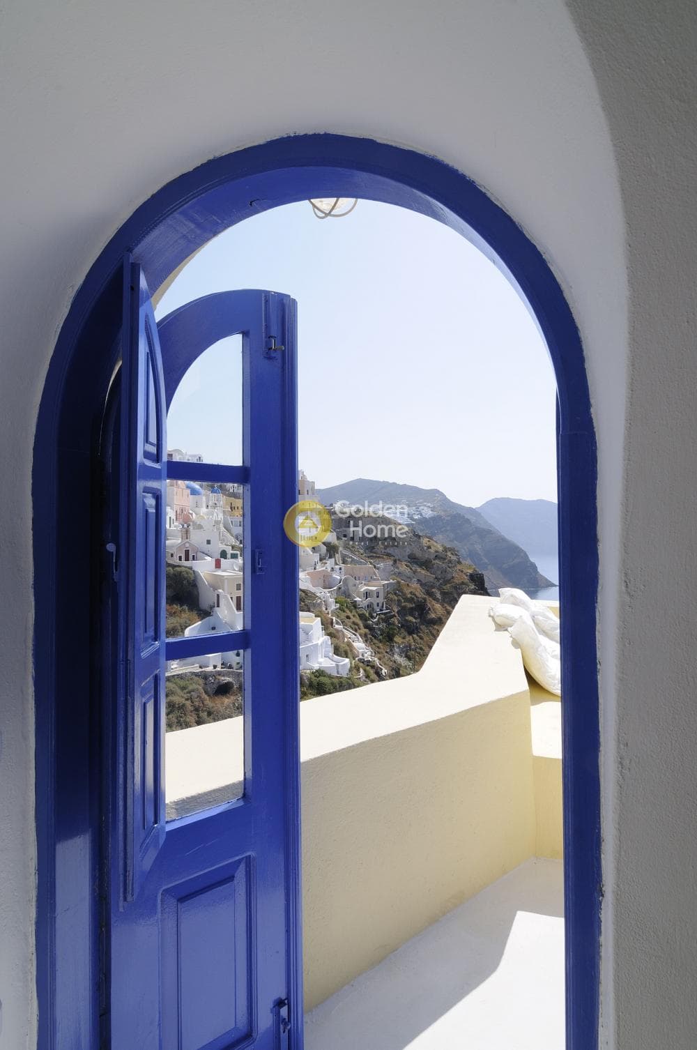 House in Oia, Santorini — Photo 19 of 30