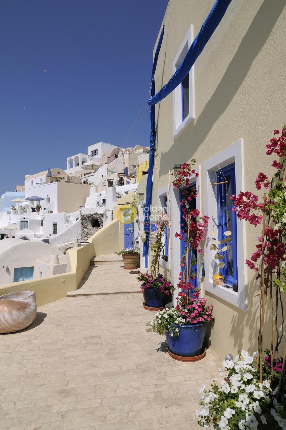 House in Oia, Santorini — Photo 24 of 30