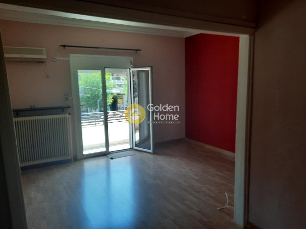 Office in Amfiali, Keratsini — Photo 1 of 17