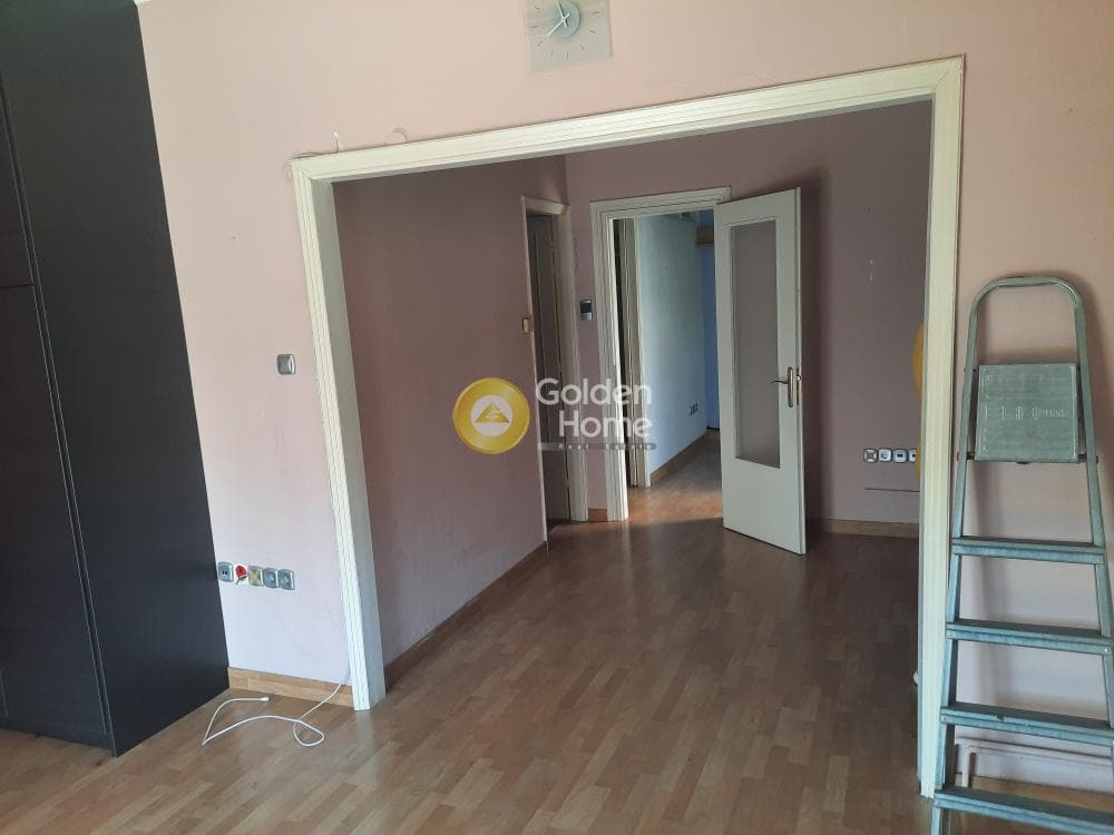 Office in Amfiali, Keratsini — Photo 3 of 17