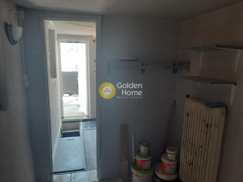 Office in Amfiali, Keratsini — Photo 7 of 17